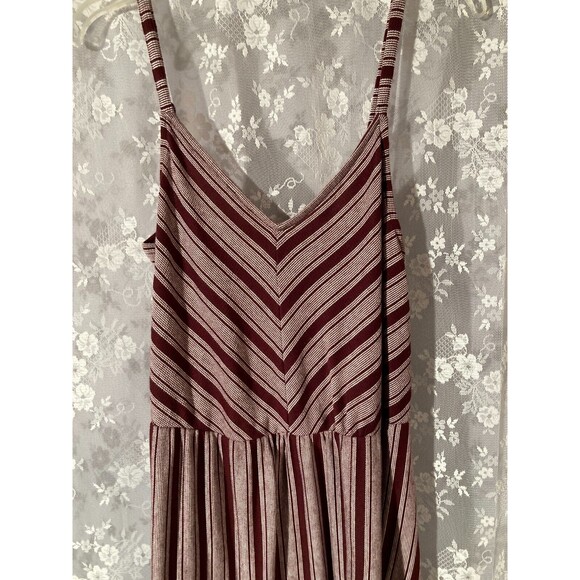 Striped Short Sundress Maroon & White Chevron Mini Universal Threads Size XL - Picture 3 of 6